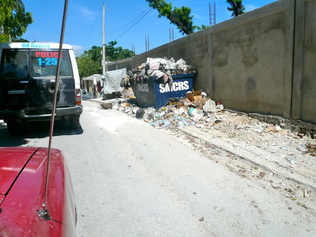 Grand Ravine Police - trash